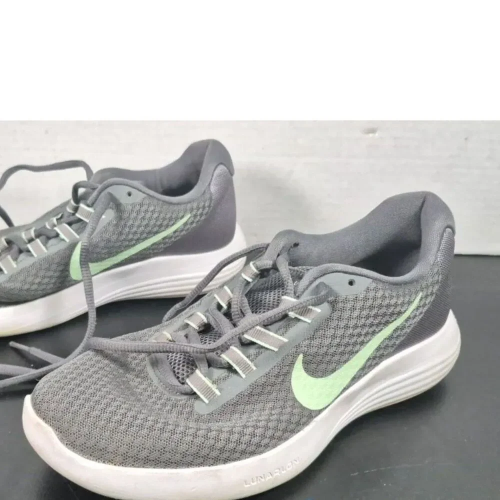 Nike Lunarconverge Running Shoes - Size 7.5 Wide
